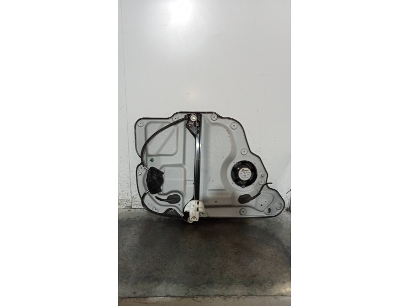 Recambio de elevalunas trasero derecho para volkswagen touran (1t2) highline referencia OEM IAM 1K0959704K 1T0839730L 