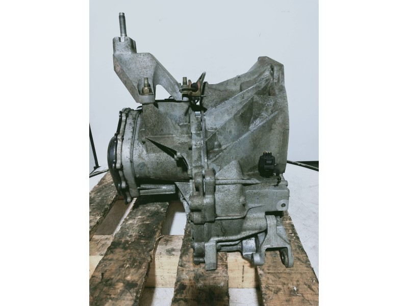 Recambio de caja cambios para ford focus berlina (cak) ambiente referencia OEM IAM TXS4R7002FA S6T1 9K28 007673 