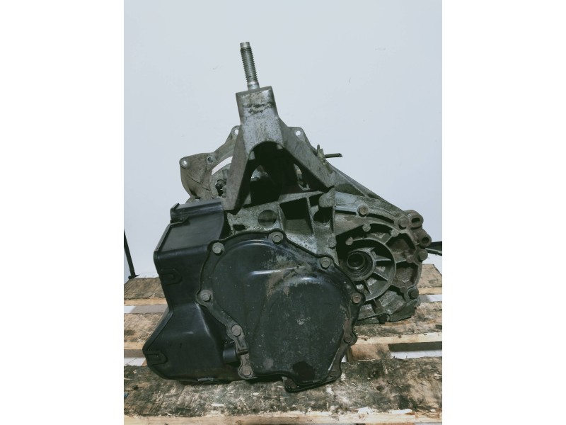 Recambio de caja cambios para ford focus berlina (cak) ambiente referencia OEM IAM TXS4R7002FA S6T1 9K28 007673 