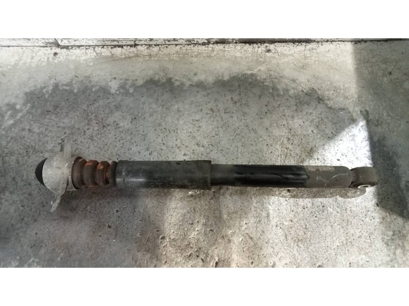 Recambio de amortiguador trasero izquierdo para volkswagen touran (1t2) highline referencia OEM IAM   