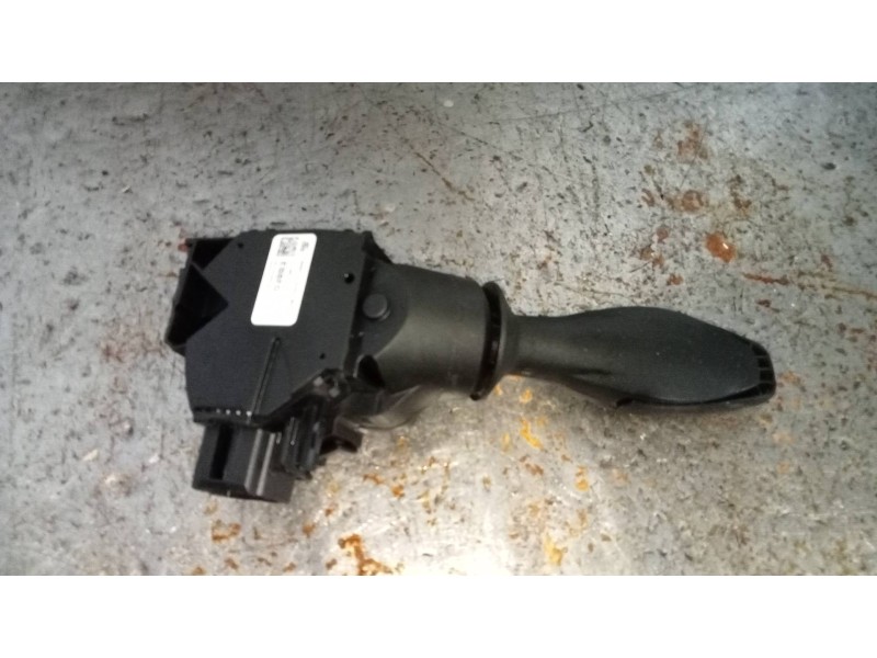 Recambio de mando luces para ford transit courier trend referencia OEM IAM 8A6T13335BC  