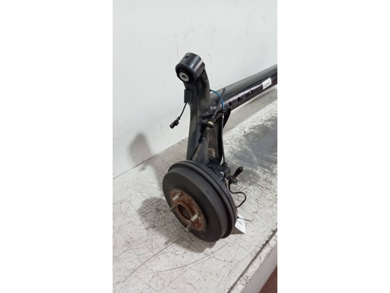 Recambio de puente trasero para ford transit courier trend referencia OEM IAM   ABS