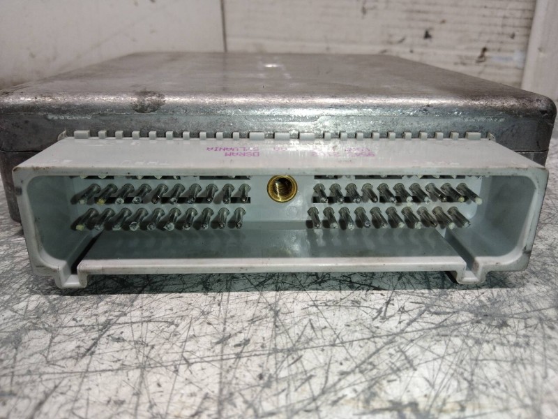 Recambio de centralita motor uce para ford escort berl./turnier clx berlina referencia OEM IAM 95AB12A650VB VASE 