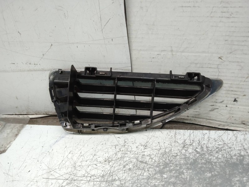 Recambio de rejilla delantera para renault megane i fase 2 berlina (ba0) 1.9 dti diesel cat referencia OEM IAM 7700428964  DEREC