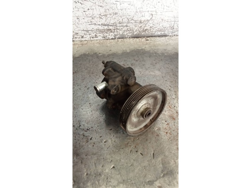 Recambio de bomba direccion para renault 19 (b/c/l53) 1.9 d referencia OEM IAM   