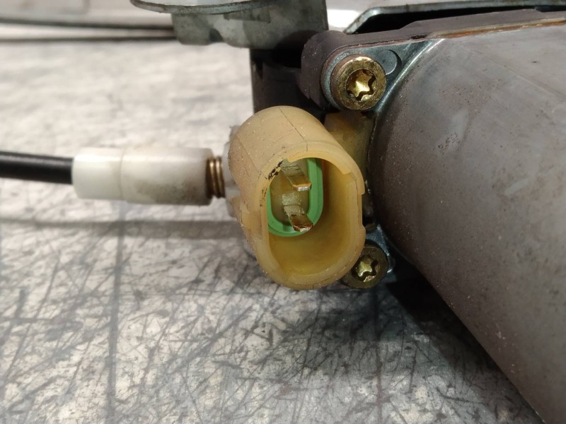 Recambio de elevalunas delantero derecho para renault megane i fase 2 berlina (ba0) 1.9 dti diesel cat referencia OEM IAM 013082