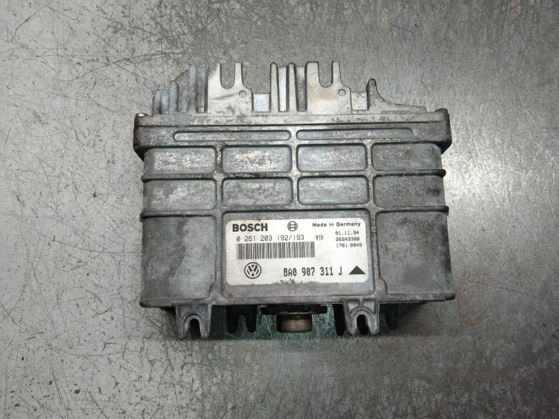 Recambio de centralita motor uce para seat ibiza (6k) clx referencia OEM IAM 0261203192 0261203193 8A0907311J