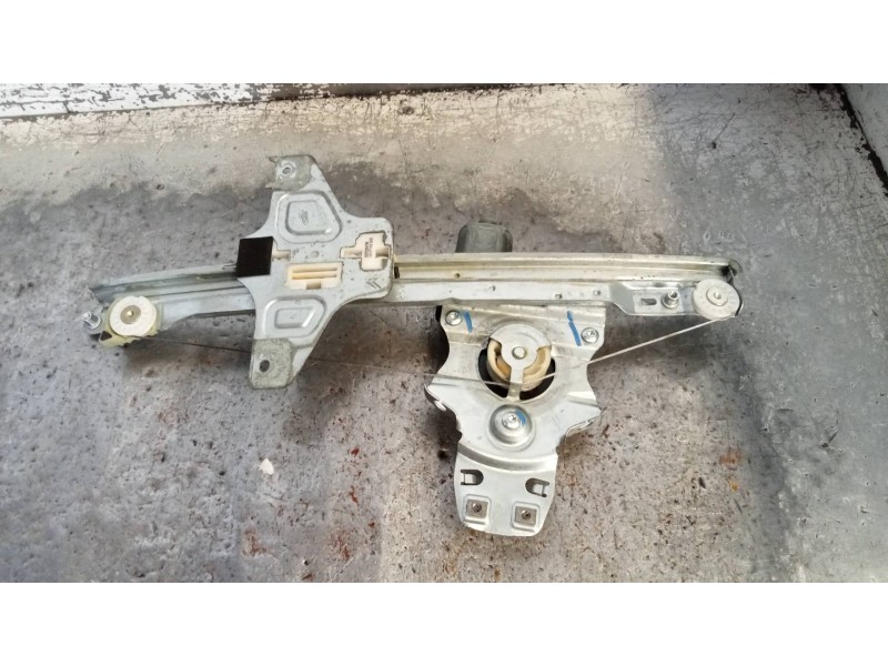 Recambio de elevalunas trasero izquierdo para citroen c5 berlina exclusive referencia OEM IAM 0130822447 128000772 4P