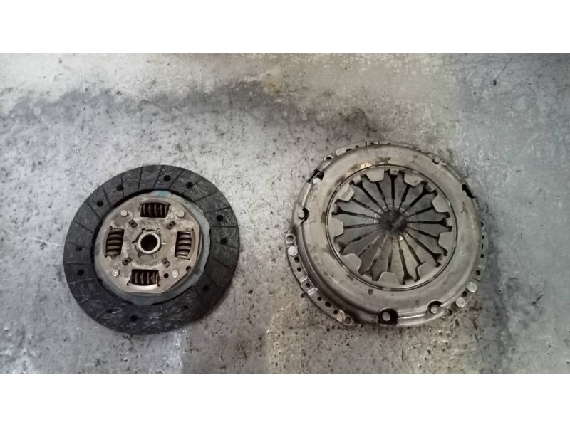 Recambio de kit embrague para seat ibiza (6k1) 1.4 16v referencia OEM IAM   