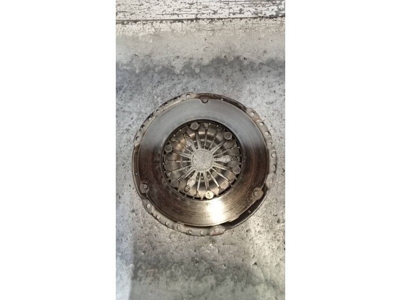 Recambio de kit embrague para ford focus berlina (cap) titanium referencia OEM IAM    Recambio de kit embrague para ford focus berlina (cap) titanium referencia OEM IAM