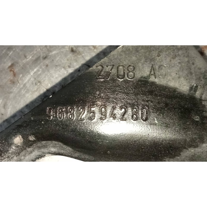 Recambio de brazo suspension superior delantero derecho para citroen c5 berlina exclusive referencia OEM IAM 9682594280  
