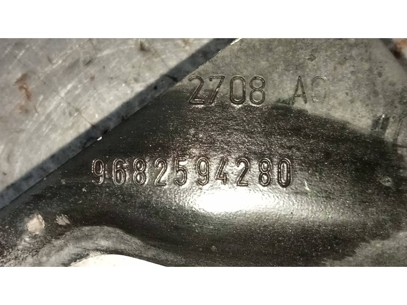 Recambio de brazo suspension superior delantero derecho para citroen c5 berlina exclusive referencia OEM IAM 9682594280  