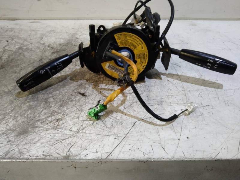 Recambio de mando luces para kia carens 2.0 crdi ex monovolumen referencia OEM IAM   