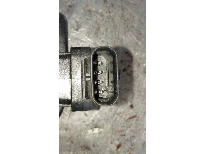 Recambio de caudalimetro para volkswagen golf vii sportsvan 1.6 tdi referencia OEM IAM 5WK98102 04L906461B 