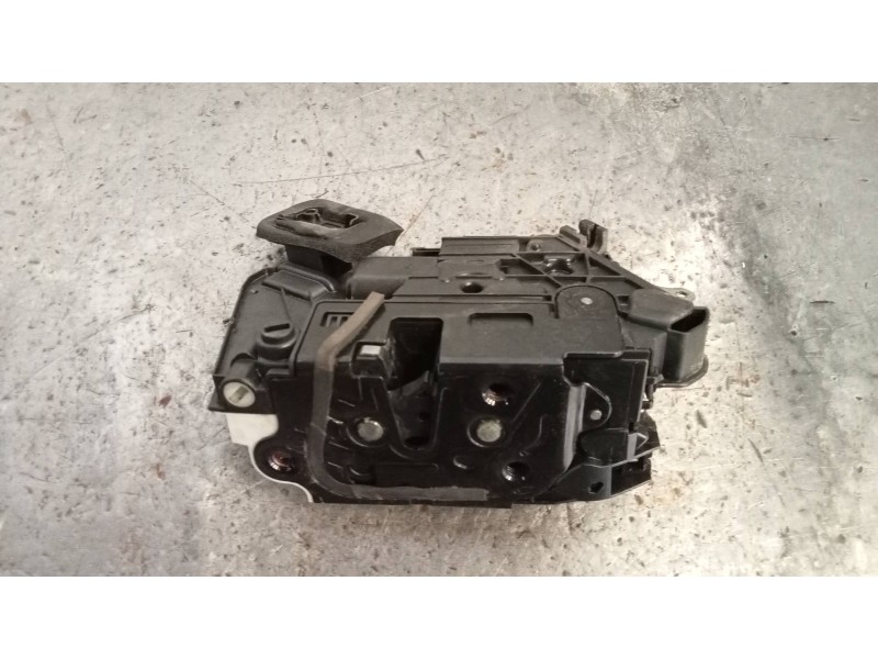 Recambio de motor cierre centralizado trasero izquierdo para volkswagen golf vii sportsvan 1.6 tdi referencia OEM IAM 5K4839015Q
