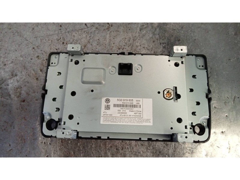 Recambio de pantalla multifuncion para volkswagen golf vii sportsvan 1.6 tdi referencia OEM IAM 5G0919605  