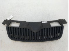 Recambio de rejilla delantera para skoda praktik 1.4 tdi referencia OEM IAM   