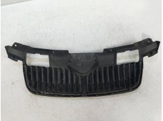 Recambio de rejilla delantera para skoda praktik 1.4 tdi referencia OEM IAM    2