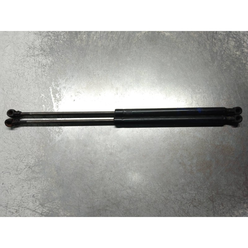 Recambio de amortiguadores maletero / porton para renault 19 (b/c/l53) 1.9 d referencia OEM IAM 7700818237P 5P 490N