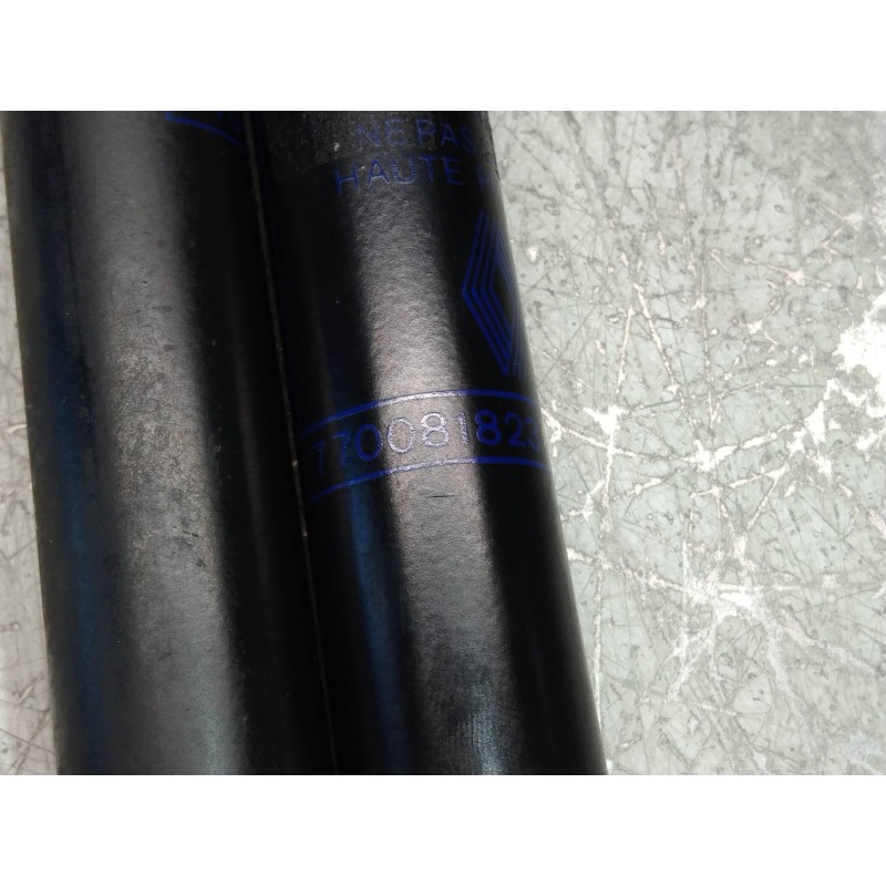 Recambio de amortiguadores maletero / porton para renault 19 (b/c/l53) 1.9 d referencia OEM IAM 7700818237P 5P 490N