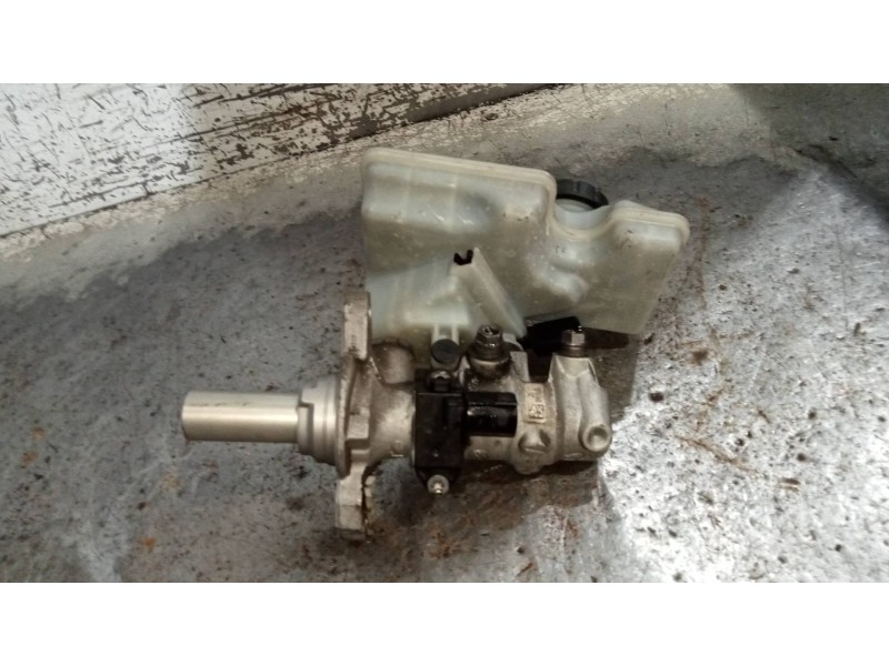 Recambio de bomba freno para volkswagen golf vii sportsvan 1.6 tdi referencia OEM IAM   