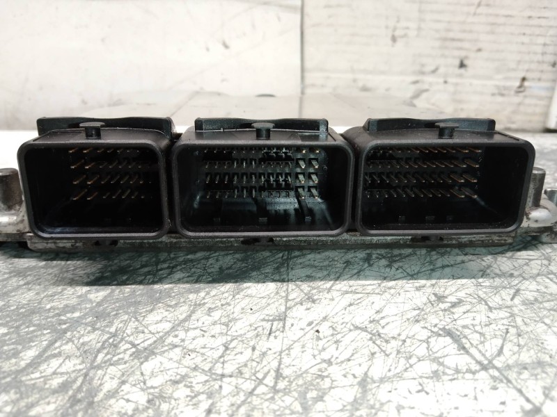 Recambio de centralita motor uce para nissan primastar (x83) 1.9 dci diesel cat referencia OEM IAM 0281010633 HOM8200051609 8200