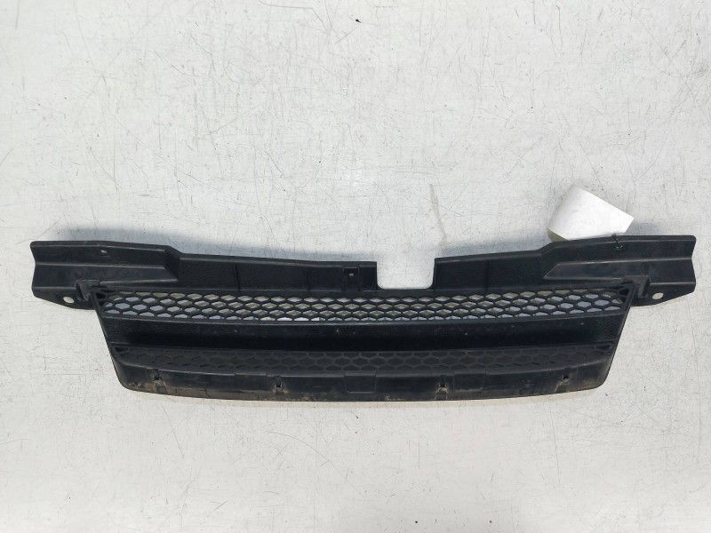Recambio de rejilla delantera para daewoo kalos 1.2 cat referencia OEM IAM 96481314  