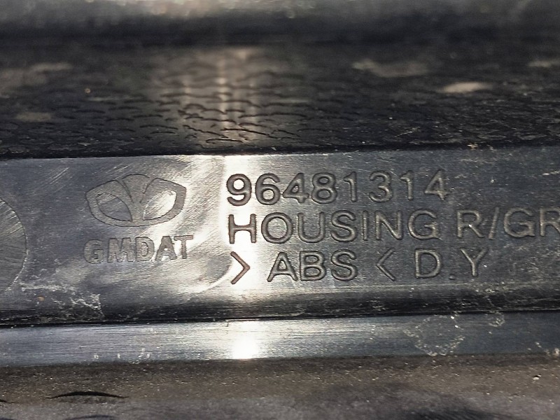 Recambio de rejilla delantera para daewoo kalos 1.2 cat referencia OEM IAM 96481314  