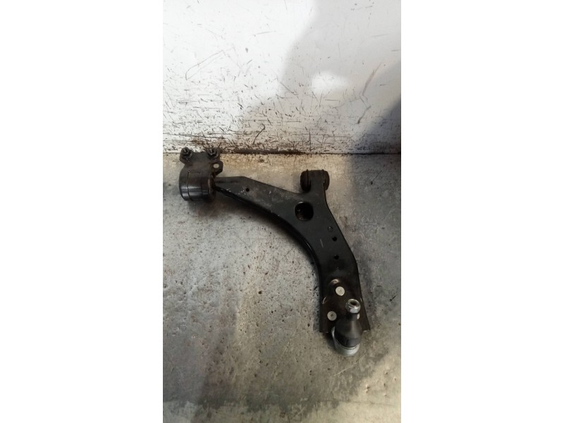 Recambio de brazo suspension inferior delantero derecho para ford c-max trend referencia OEM IAM   