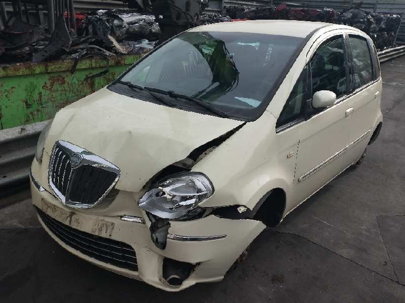 lancia musa (184) del año 2010