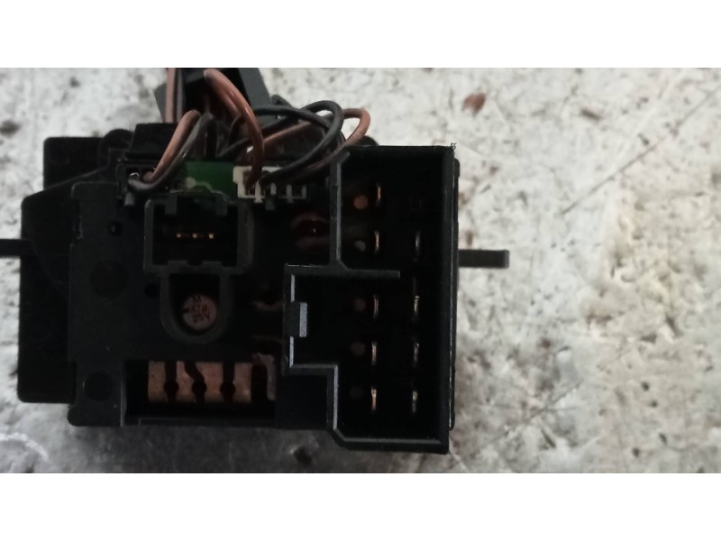 Recambio de mando limpia para nissan primera berlina (p11) elegance referencia OEM IAM 36929E  