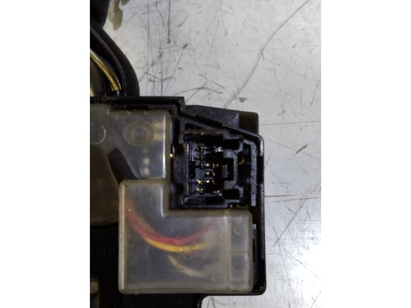 Recambio de mando luces para mazda 3 berlina (bk) 1.6 crdt active+ kendo referencia OEM IAM 17D682  