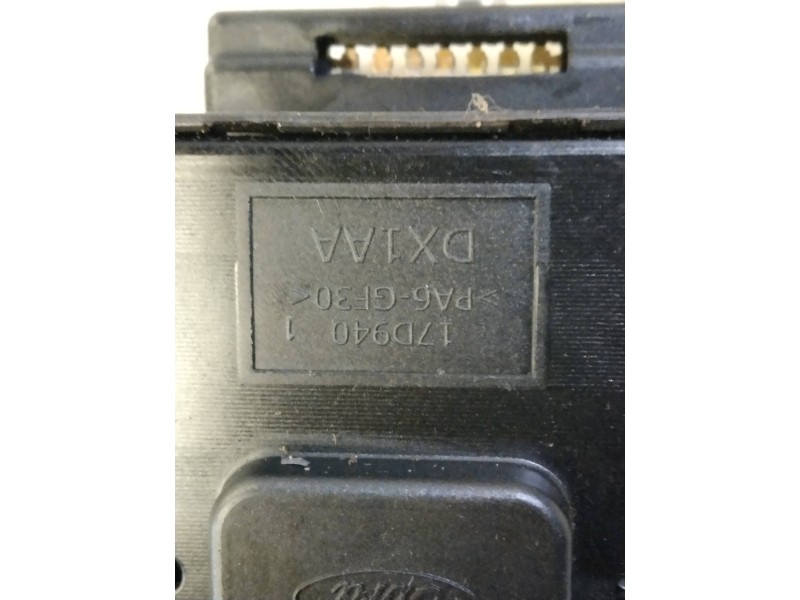 Recambio de mando limpia para ford focus lim. (cb4) trend referencia OEM IAM 4M5T17A553BD 17D940 
