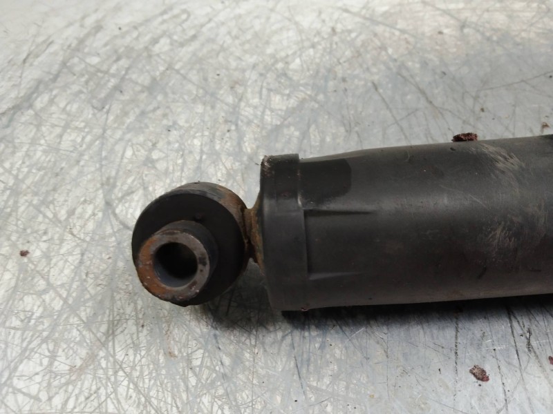 Recambio de amortiguador trasero para chrysler pt cruiser cabrio 2.4 16v cat referencia OEM IAM   