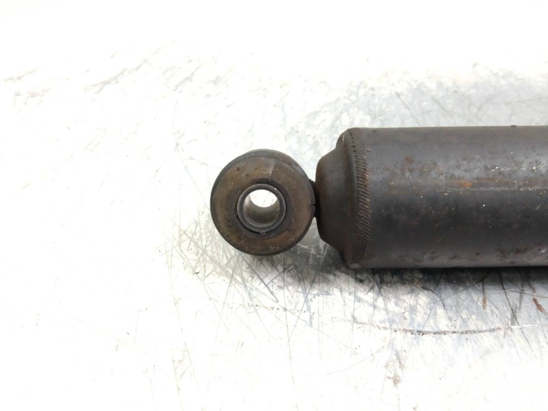 Recambio de amortiguador trasero para chrysler voyager (gs) 2.5 turbodiesel referencia OEM IAM   