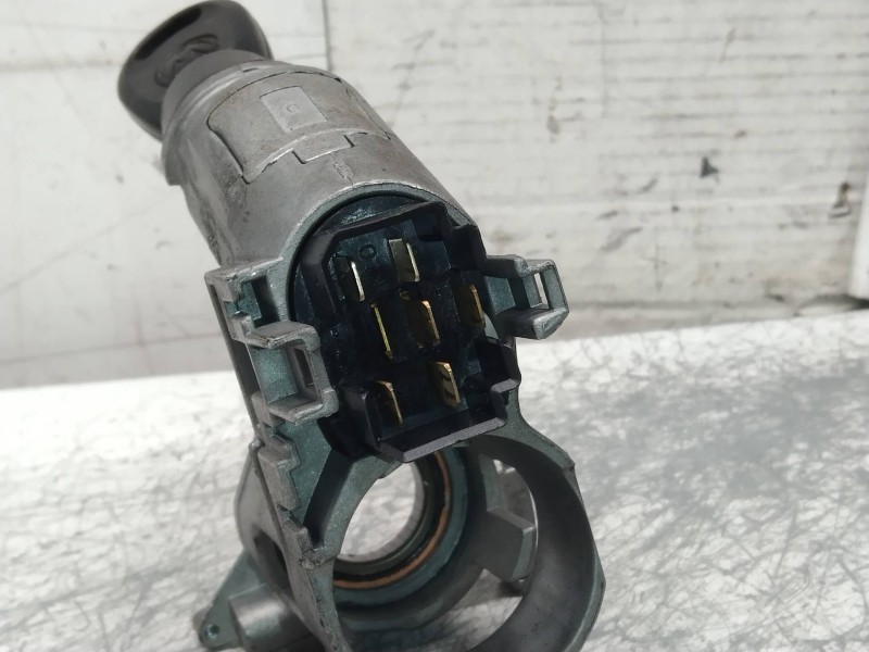 Recambio de conmutador de arranque para volkswagen polo berlina (6n1) air referencia OEM IAM 357905851D  