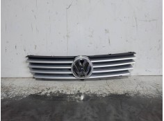 Recambio de rejilla delantera para volkswagen polo berlina (6n2) trendline referencia OEM IAM 6N0853651J 6N0853655 