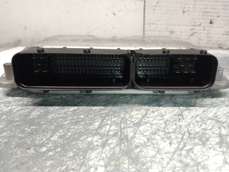 Recambio de centralita motor uce para volkswagen polo berlina (6n2) trendline referencia OEM IAM 0281010503 045906019AB EDC15P