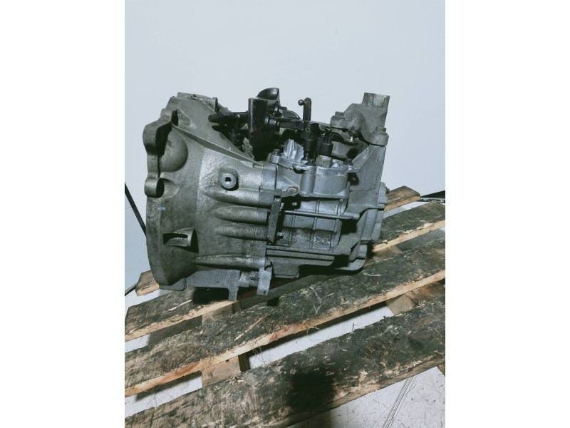 Recambio de caja cambios para volvo v50 familiar 2.0 d kinetic referencia OEM IAM 6N5R7002AA T1GA1 180506 092140 