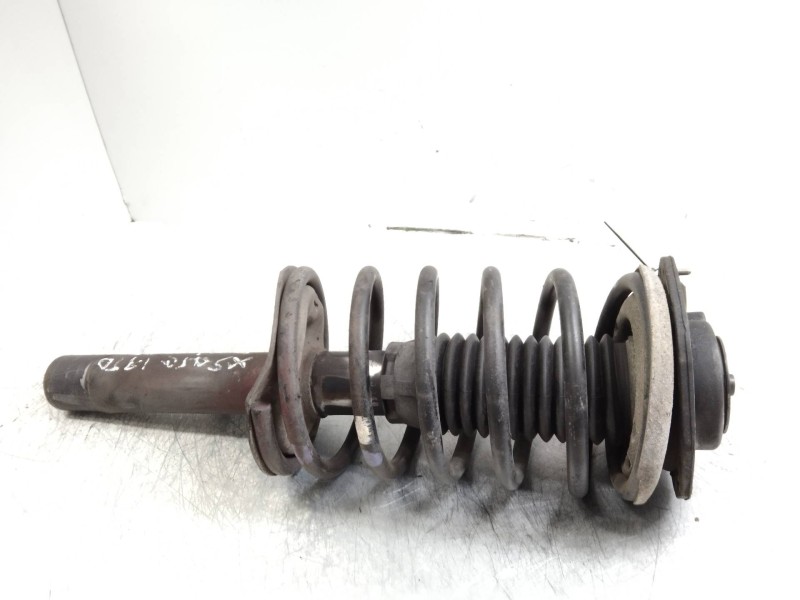Recambio de amortiguador delantero derecho para citroen xsara berlina 1.9 td sx referencia OEM IAM   