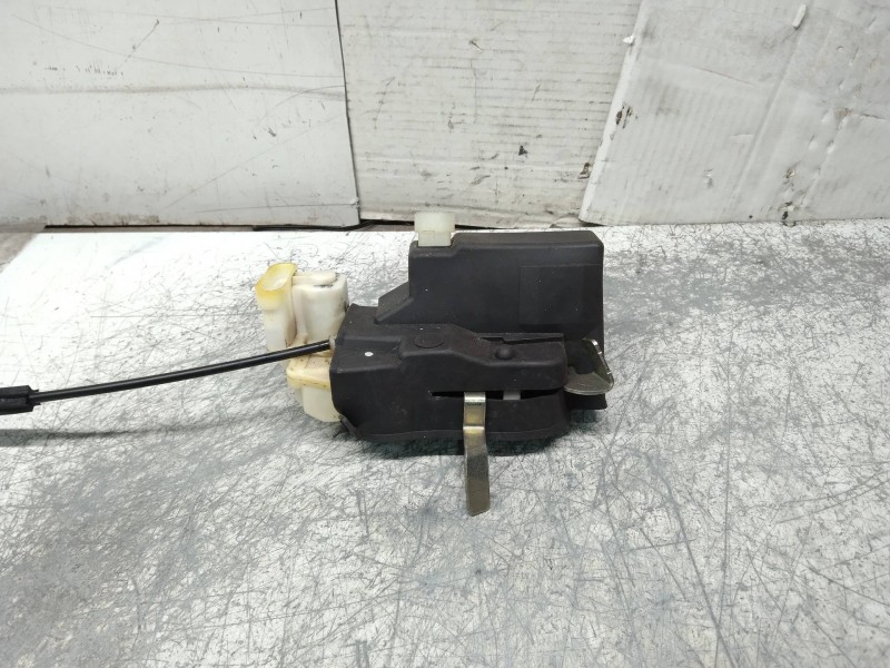 Recambio de motor cierre centralizado trasero izquierdo para lancia thesis (115) 2.4 jtd executive referencia OEM IAM   4P