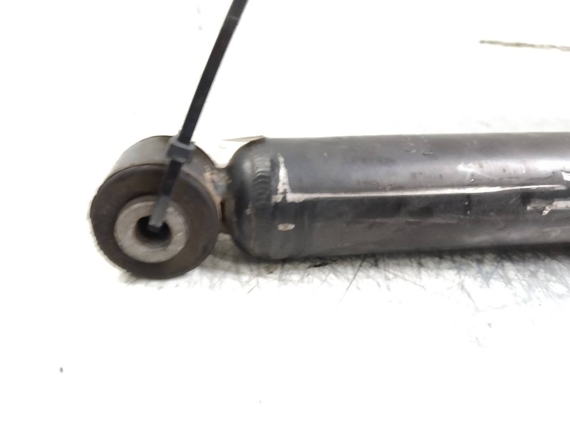 Recambio de amortiguador trasero para citroen c1 1.0 cat (384f) referencia OEM IAM   
