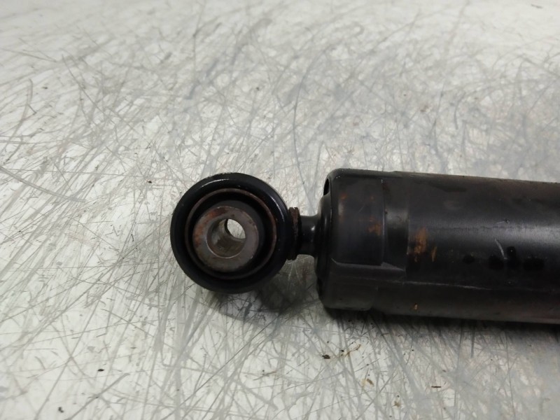 Recambio de amortiguador trasero para citroen c3 1.1 furio referencia OEM IAM   