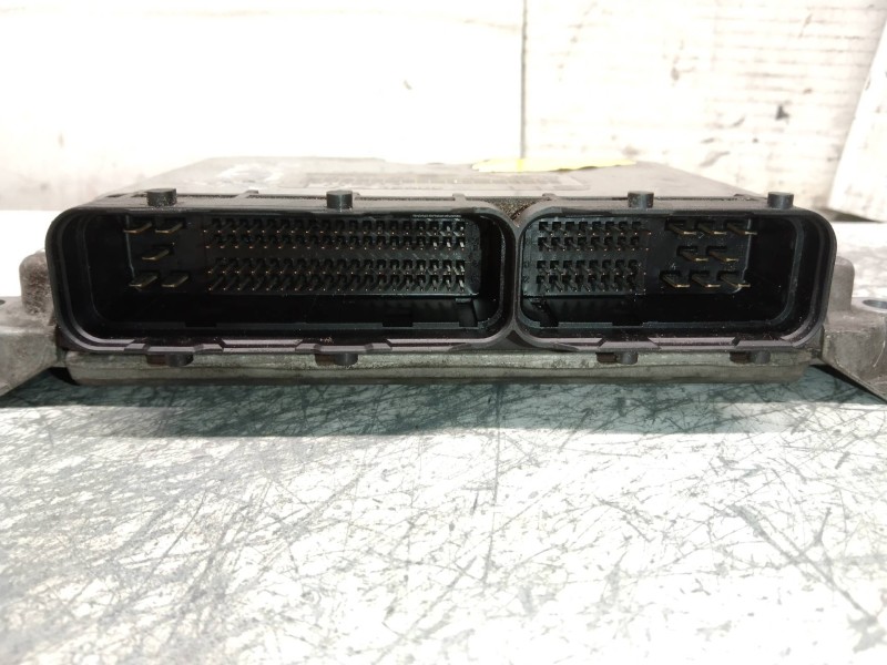 Recambio de centralita motor uce para fiat stilo (192) 1.9 jtd 115 referencia OEM IAM 0281011421 55188214 19242ADD115