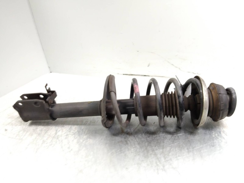 Recambio de amortiguador delantero izquierdo para dacia sandero stepway referencia OEM IAM   