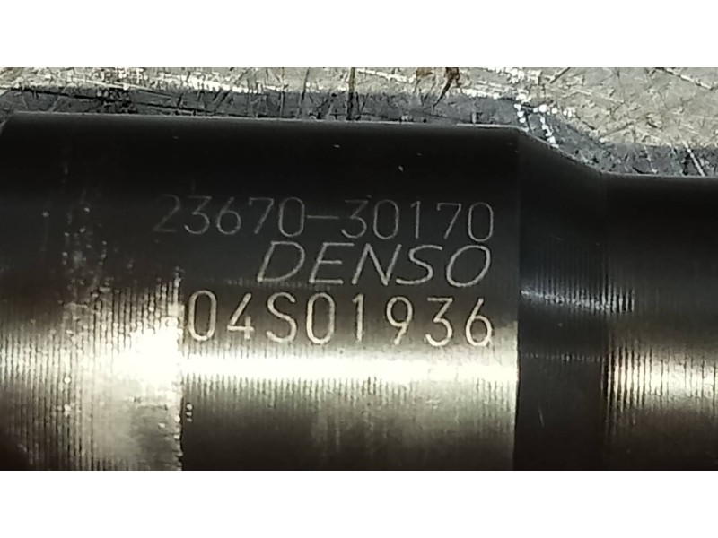Recambio de inyector para toyota land cruiser (j15) basis referencia OEM IAM 2367030170  