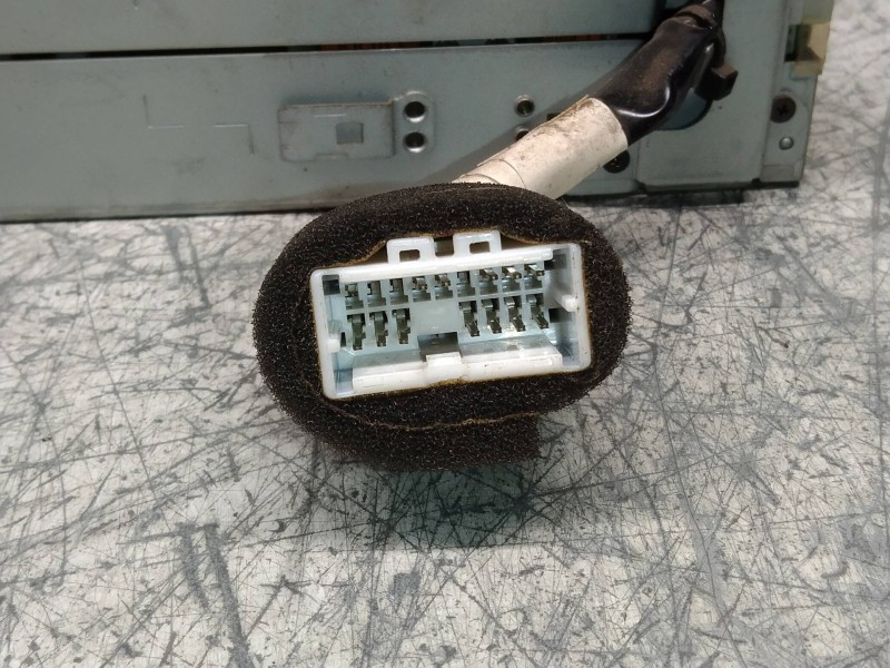 Recambio de sistema audio / radio cd para nissan almera (n16/e) luxury (a,i,e) referencia OEM IAM B818489961  