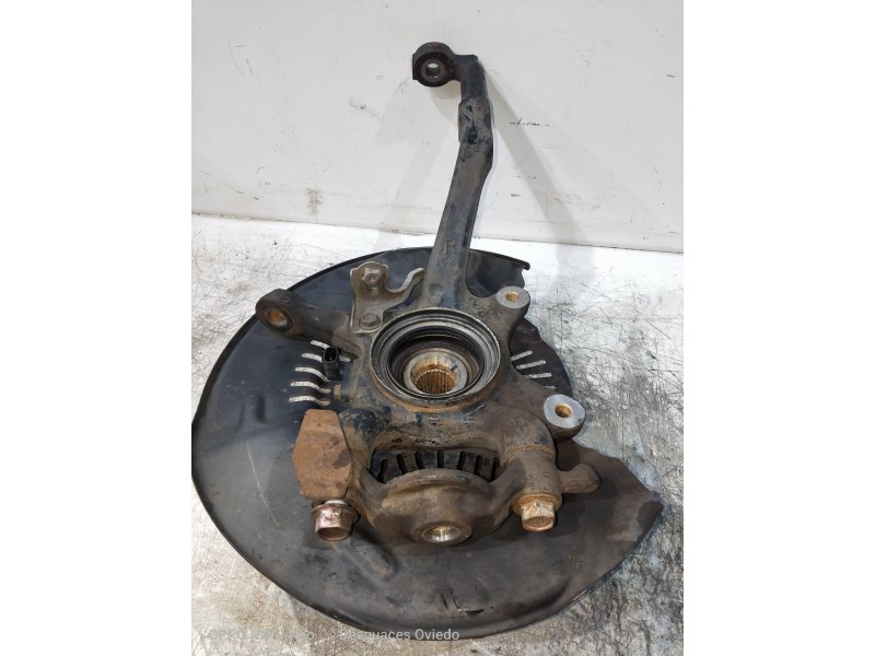 Recambio de mangueta delantera derecha para toyota land cruiser (j15) basis referencia OEM IAM   