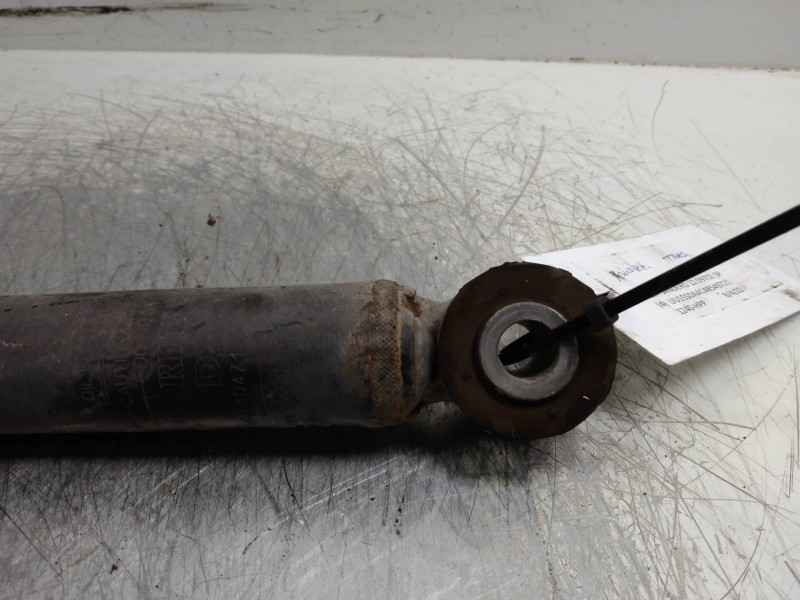 Recambio de amortiguador trasero para dacia sandero stepway referencia OEM IAM   