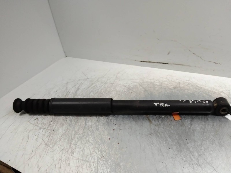 Recambio de amortiguador trasero para dacia sandero 1.5 dci diesel fap cat referencia OEM IAM   